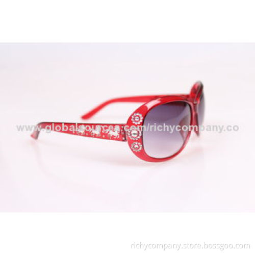 Fashionable Women's Sunglasses, OEM Orders are Welcome